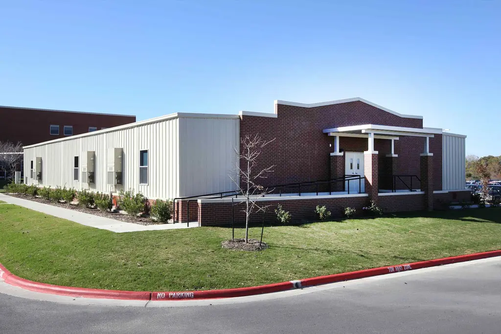 large-blinn-college-2 relocatable modular building BLINN COLLEGE – OFFICE
