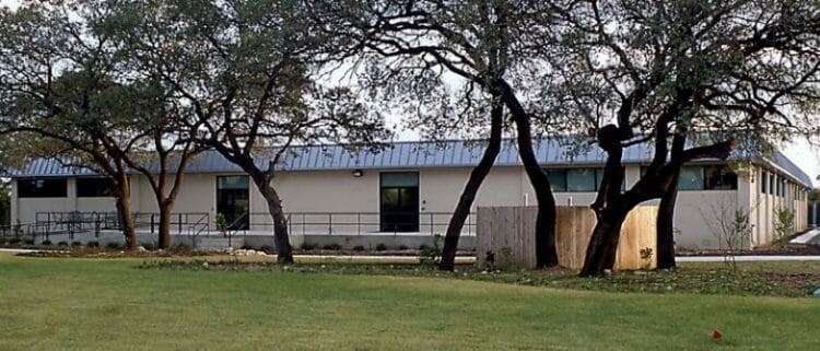 Permanent modular building Diamond Shamrock